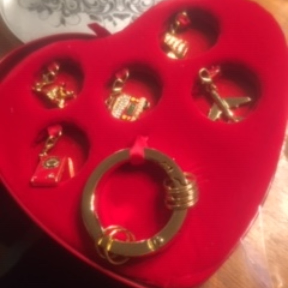 Argento SC Charm Ring Set - 59 - $13 FIRM